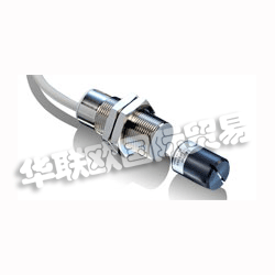 　　BAUMER磁式角度傳感器介紹：  　　高達(dá)360°轉(zhuǎn)角的絕對(duì)位置探測(cè)，分辨率高達(dá)0.09°。線性模擬輸出信號(hào)，無(wú)磨損、防污垢。  　　非接觸磁式角度傳感器測(cè)量轉(zhuǎn)角范圍可達(dá)360°分辨率高達(dá)0.09°，并且完全無(wú)磨損。