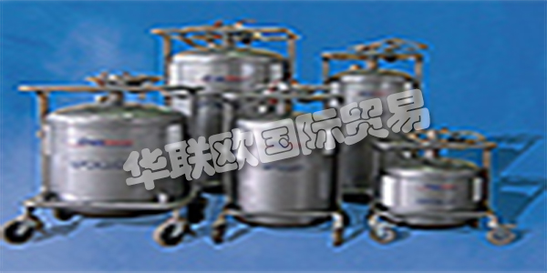 CRYOTHERM它分配溫度保持可用時(shí)間長(zhǎng)，都提供了容器和傳送控制系統(tǒng)，通過(guò)他們的研究，一個(gè)特殊的，復(fù)雜的絕緣專門開(kāi)發(fā)：內(nèi)外容器之間的高品質(zhì)的多層真空超級(jí)絕緣，高活性的吸附劑和一種基于計(jì)算機(jī)的，優(yōu)化的熱設(shè)計(jì)減少熱的發(fā)生率因此液態(tài)氣體的蒸發(fā)量降至最低。他們?yōu)槊宽?xiàng)任務(wù)為您制造合適的容器。無(wú)論是小型還是大型，無(wú)論是固定的還是移動(dòng)的，用于短期或長(zhǎng)期存儲(chǔ)，用于實(shí)驗(yàn)室或z。B.海外運(yùn)輸。