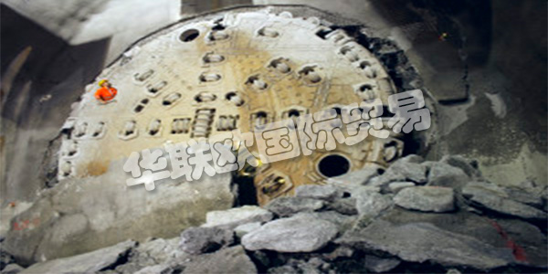 德國(guó)VMT主要產(chǎn)品：VMT視覺(jué)控制器、傳感器等。VMT的開(kāi)始在Herrenknecht AG集團(tuán)內(nèi)，Dipl.-Ing。(FH)Manfred Messing于1994年4月8日成立了一個(gè)兩人測(cè)量員辦公室，這是VMT歷史的開(kāi)始。目前，VMT在Bruchsal |德國(guó)總部雇傭了200名員工，在4大洲擁有5家子公司。