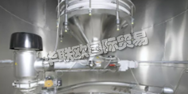 AZO集團在自動化原材料處理方面，是世界上經(jīng)驗最豐富的公司之一。他們擁有1000多名員工，他們對自己的工作充滿熱情，并利用他們豐富的知識和豐富的工廠工程和建筑經(jīng)驗積累了70多年的經(jīng)驗，為您開發(fā)高效，可持續(xù)的解決方案。創(chuàng)造性和修補欲望是他們DNA的一部分。從旋風篩分機的開發(fā)開始，散裝物料處理的眾多創(chuàng)新可歸功于他們。對有遠見的技術(shù)的好奇心和開放性帶來了具有長期前景的解決方案。