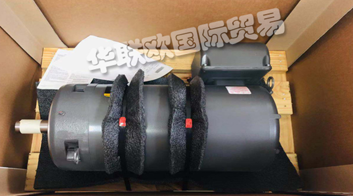美國葆德電機(BALDOR)，現(xiàn)在已經(jīng)被ABB收購，屬于ABB旗下的子品牌。曾一度叫做巴杜電機，成立于1920年，是一家美國的上市公司。2007年并購了羅克韋爾自動化旗下的瑞恩電氣(Reliance Electric)和道奇(Dodge)兩個品牌(全稱葆德?道奇?瑞恩BALDOR.DODGE.RELIANCE)，成為北美第一，全球第二大的工業(yè)電機供應商。